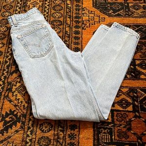 Levi’s vintage tapered fit size 8